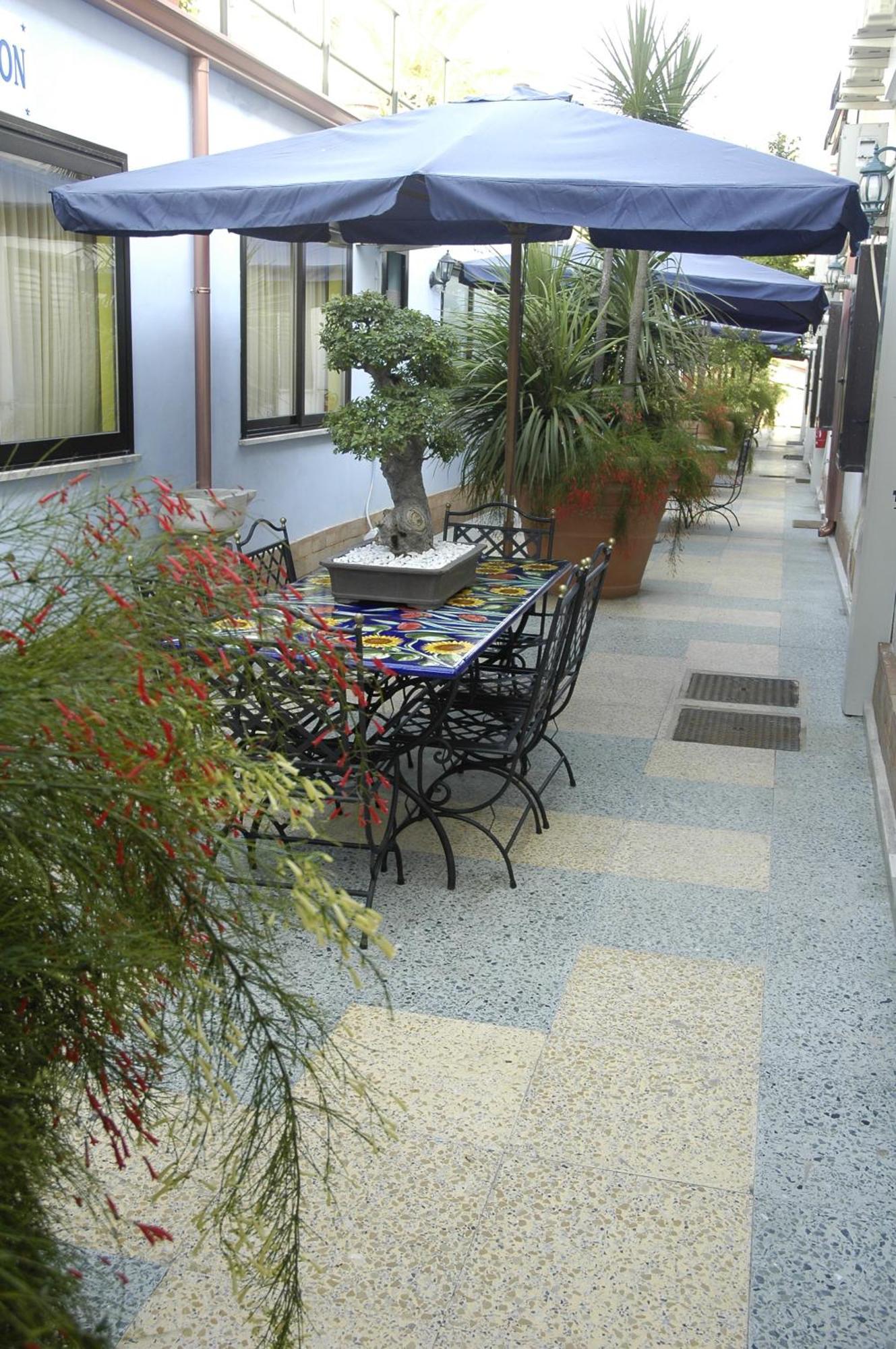 Hotel Blumentag 파올라 외부 사진